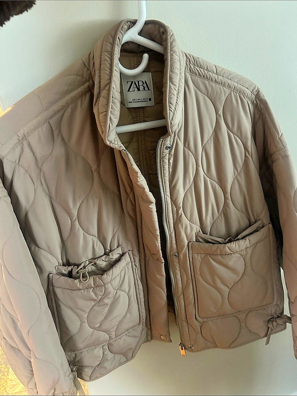 Zara Quilted Pocket Jacket Puffer Jacket Beige US Small